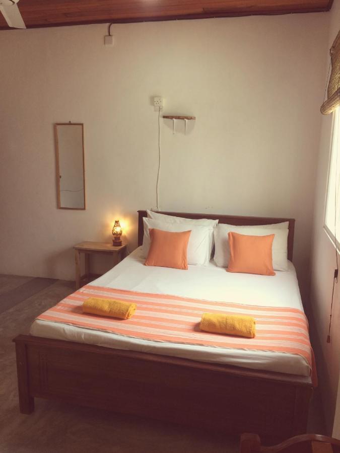 Happyshack Hostel Мирисса Экстерьер фото